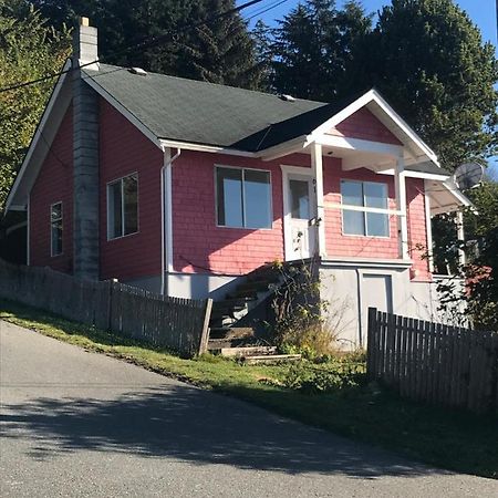 Alert Bay Sweet Home 外观 照片